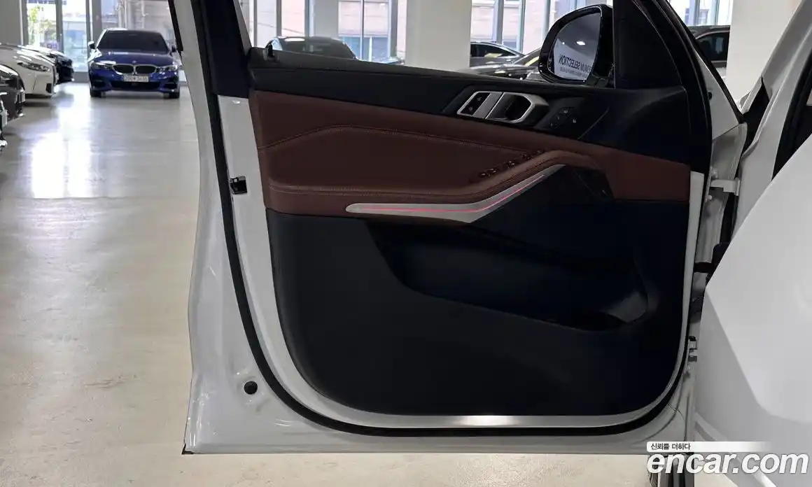 BMW X5 2022 3.0 автомат (гидро), фото 13