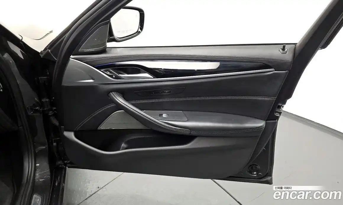 BMW 5 серия 2020 2.0 автомат (гидро), фото 15