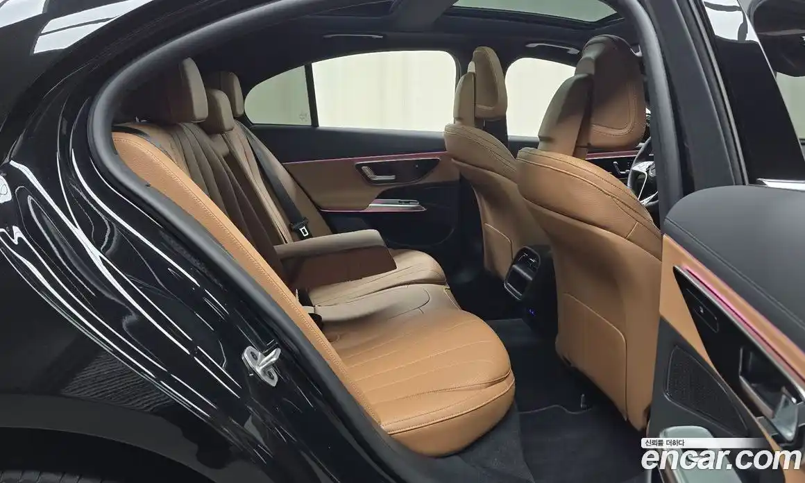 Mercedes-Benz E-Class 2025 2.0 гидро, фото 17