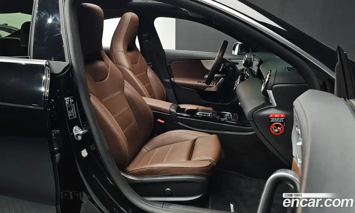 Mercedes-Benz CLA-Class 2021 2.0 гидро, фото 13
