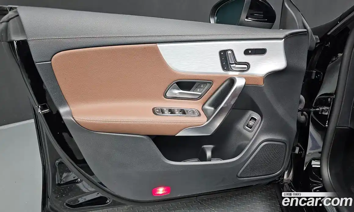 Mercedes-Benz CLA-Class 2021 2.0 гидро, фото 14