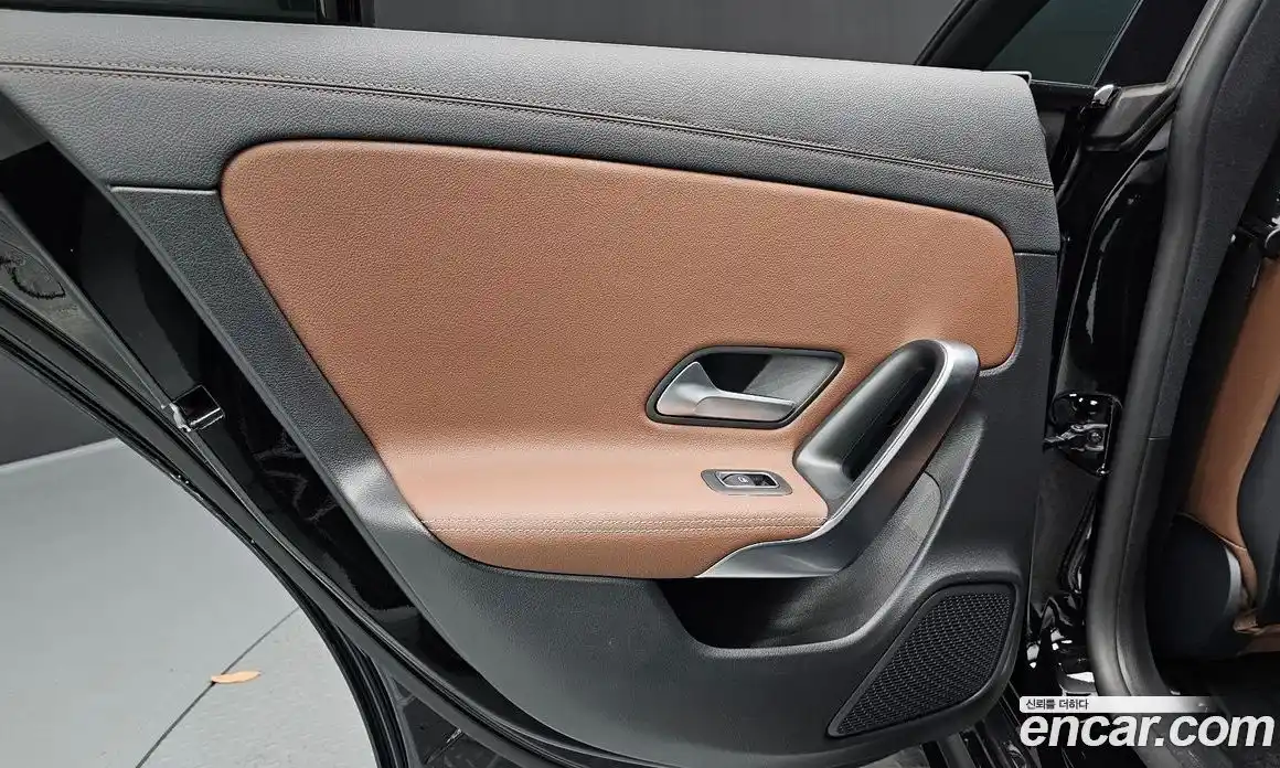 Mercedes-Benz CLA-Class 2021 2.0 гидро, фото 15