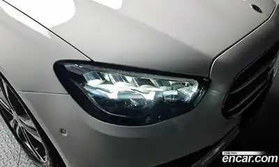 Mercedes-Benz E-Class 2023 2.0 гидро, миниатюра 7