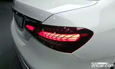 Mercedes-Benz E-Class 2023 2.0 гидро, миниатюра 8