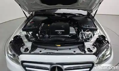Mercedes-Benz E-Class 2018 2.0 гидро, миниатюра 6