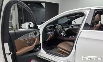 Mercedes-Benz E-Class 2018 2.0 гидро, миниатюра 10