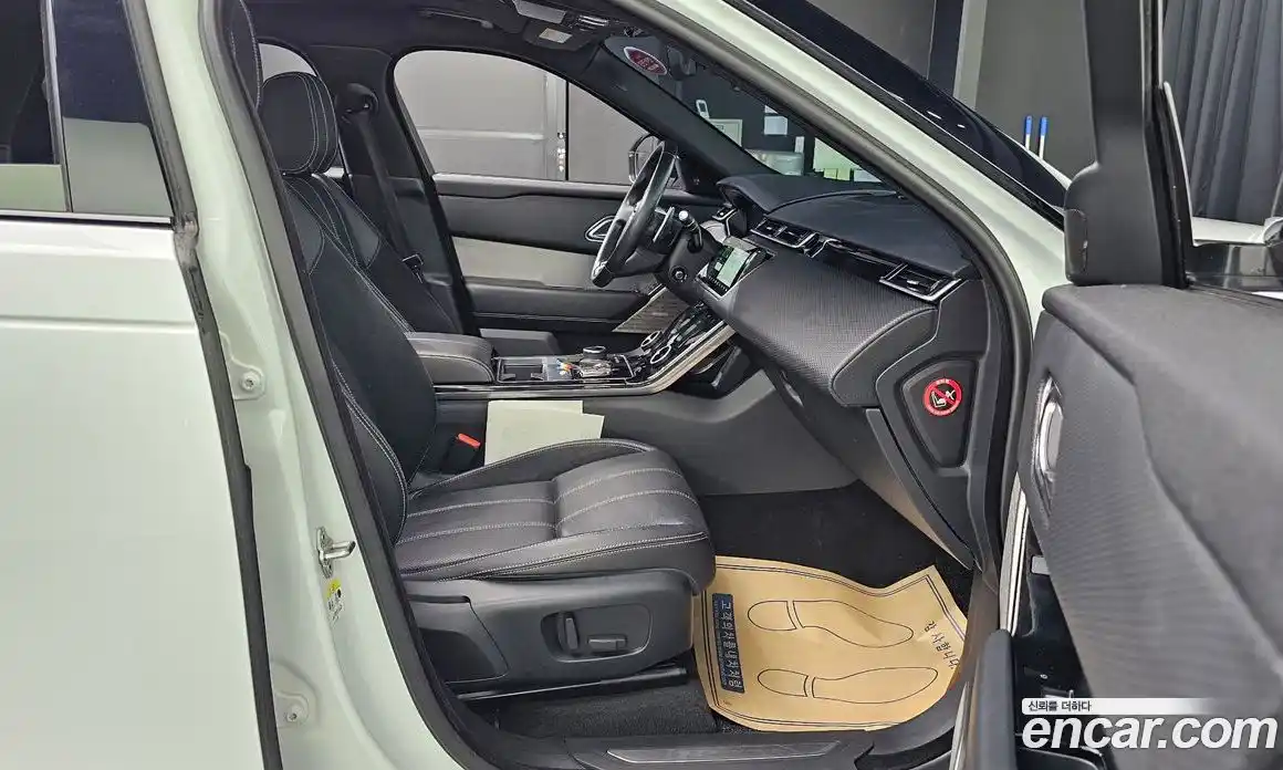 Land Rover Range Rover Velar 2018 2.0 автомат (гидро), фото 12