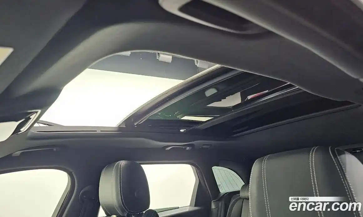 Land Rover Range Rover Velar 2018 2.0 автомат (гидро), фото 19