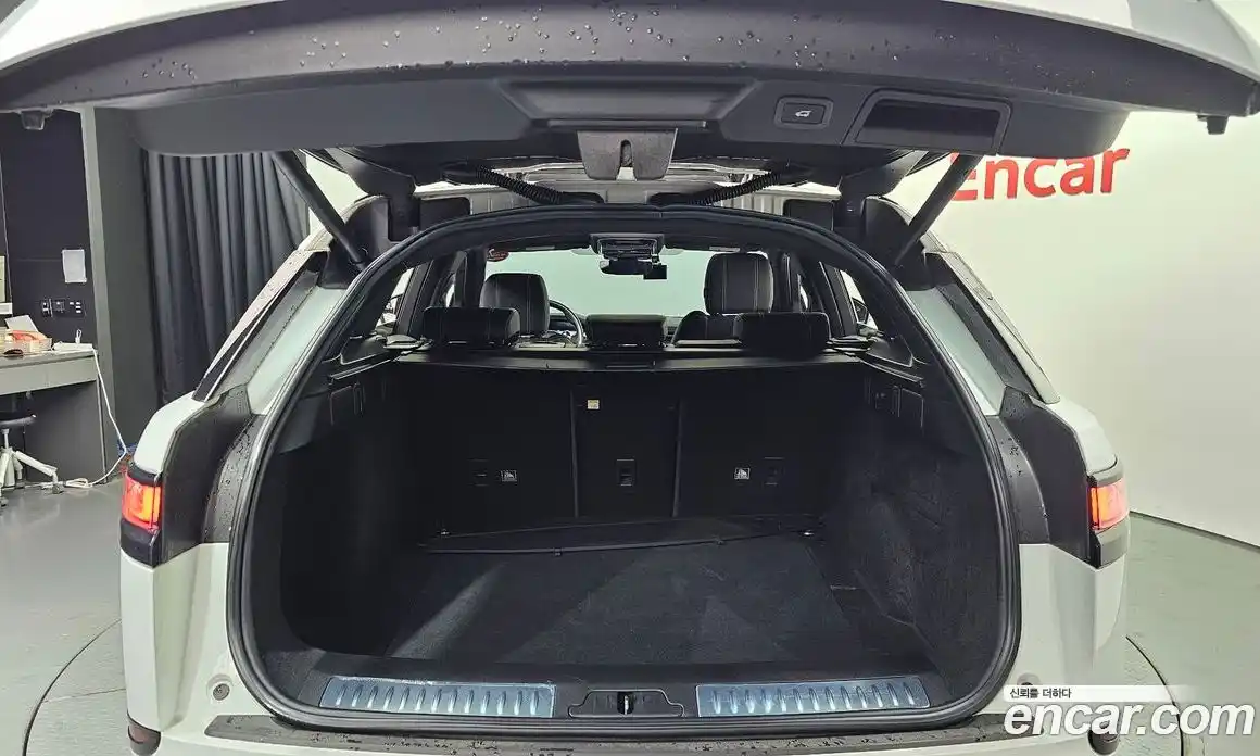 Land Rover Range Rover Velar 2018 2.0 автомат (гидро), фото 20