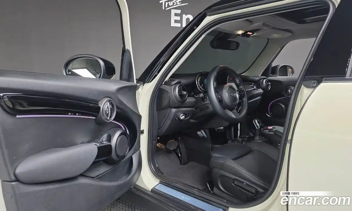 Mini Cooper 2022 1.5 автомат (гидро), фото 13