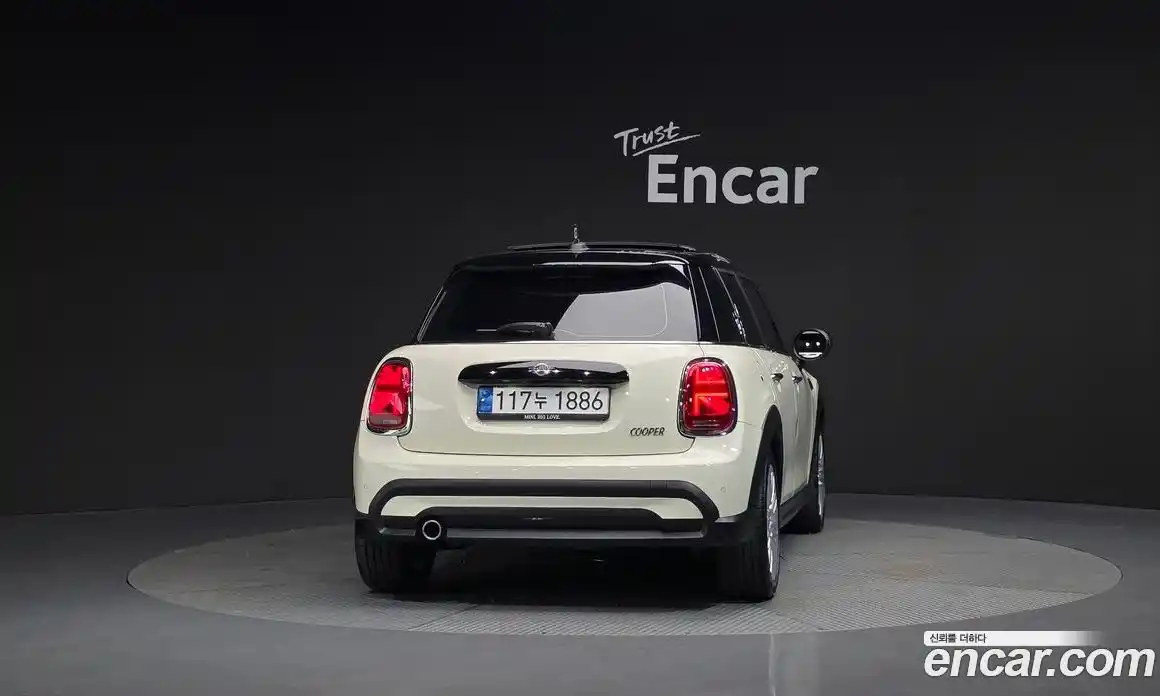 Mini Cooper 2022 1.5 автомат (гидро), фото 4