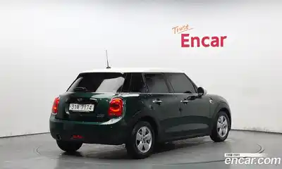 Mini Cooper 2018 1.5 автомат (гидро), миниатюра 2