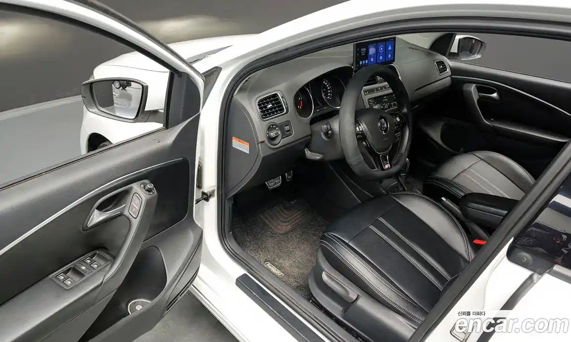 Volkswagen Polo 2015 1.4 автомат (гидро), фото 11