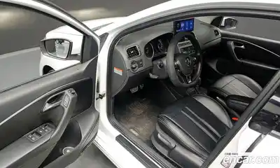 Volkswagen Polo 2015 1.4 автомат (гидро), миниатюра 11