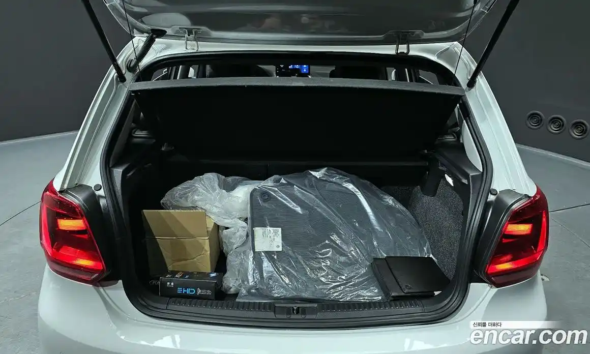 Volkswagen Polo 2015 1.4 автомат (гидро), фото 20