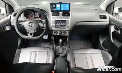 Volkswagen Polo 2015 1.4 автомат (гидро), миниатюра 7