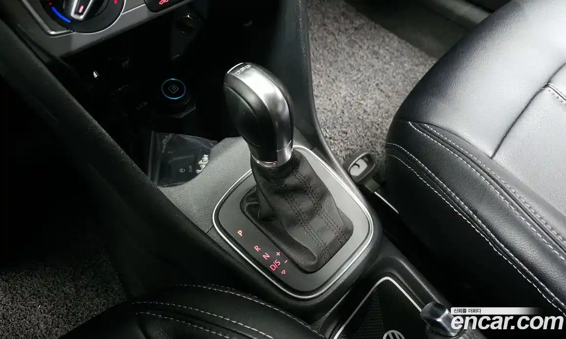 Volkswagen Polo 2015 1.4 автомат (гидро), фото 9