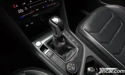 Volkswagen Tiguan 2021 2.0 автомат (гидро), миниатюра 12