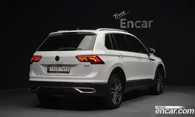 Volkswagen Tiguan 2021 2.0 автомат (гидро), миниатюра 2