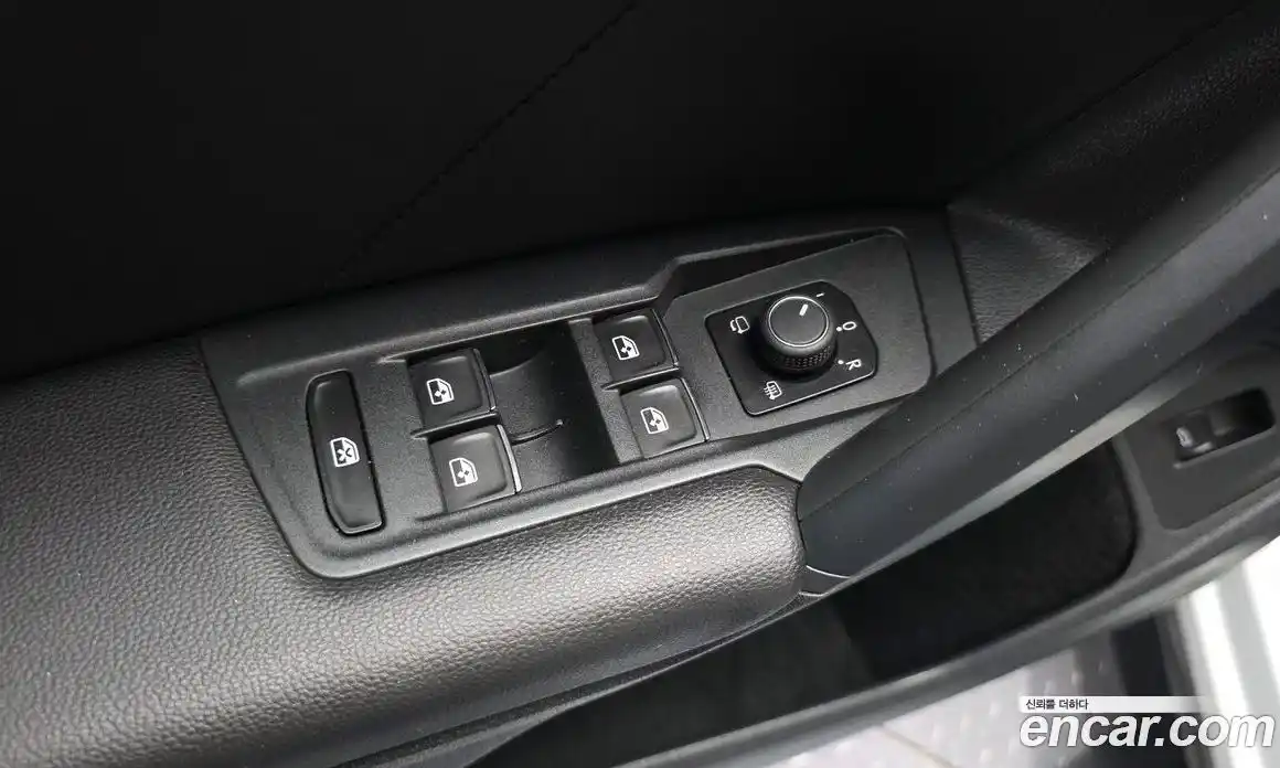 Volkswagen Tiguan 2021 2.0 автомат (гидро), фото 30