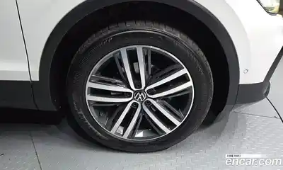 Volkswagen Tiguan 2021 2.0 автомат (гидро), миниатюра 7