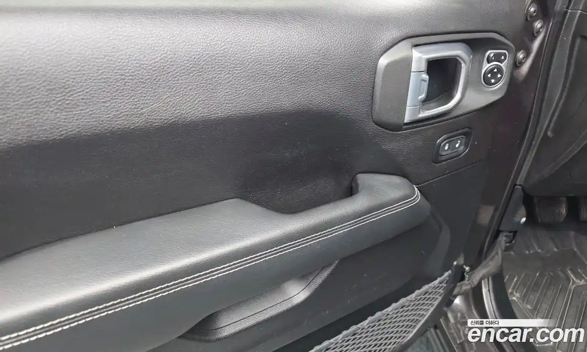 Jeep Wrangler 2019 2.0 автомат (гидро), фото 14
