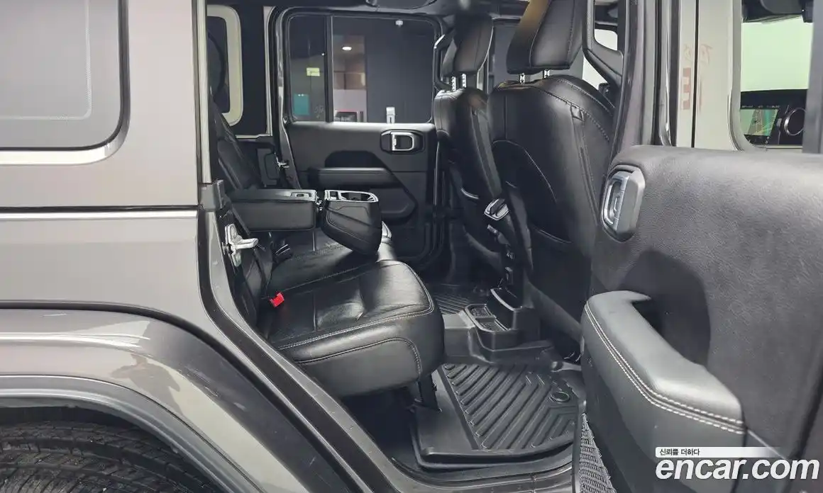 Jeep Wrangler 2019 2.0 автомат (гидро), фото 18