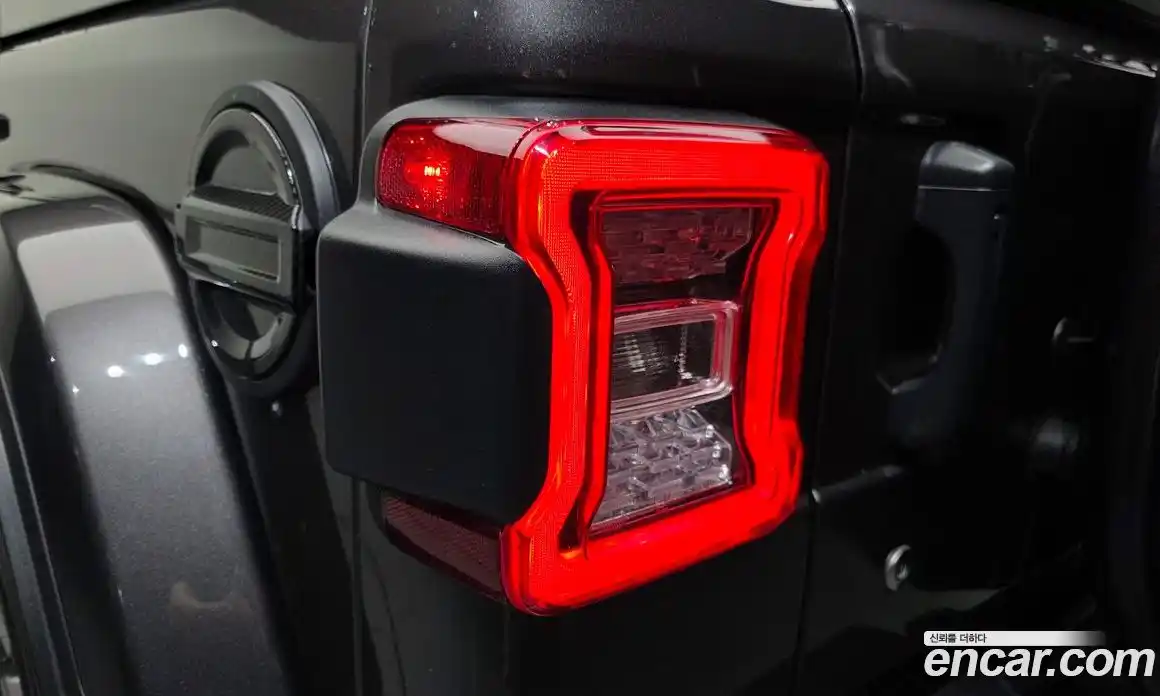 Jeep Wrangler 2019 2.0 автомат (гидро), фото 9