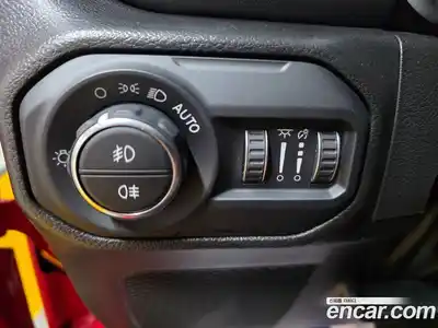 Jeep Wrangler 2023 2.0 автомат (гидро), миниатюра 11