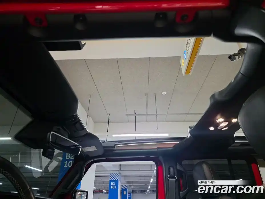 Jeep Wrangler 2023 2.0 автомат (гидро), фото 14