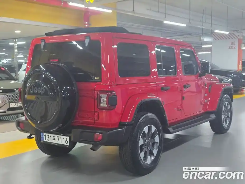Jeep Wrangler 2023 2.0 автомат (гидро), фото 3
