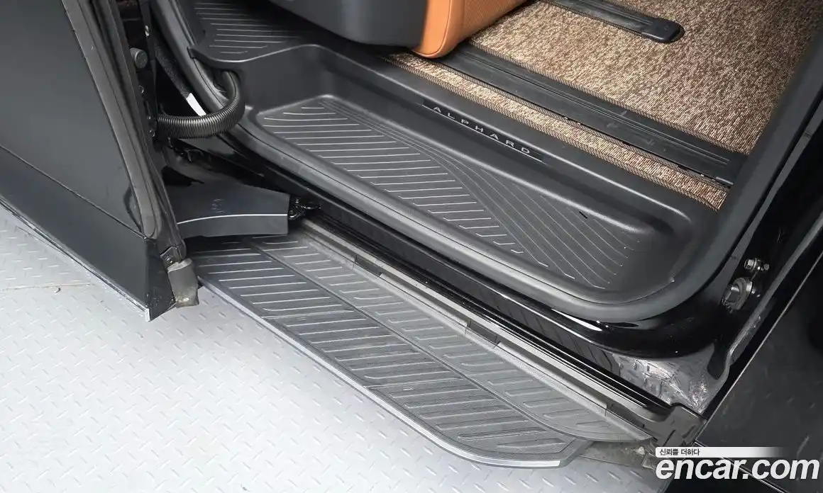 Toyota Alphard 2025 2.5 гидро, фото 32