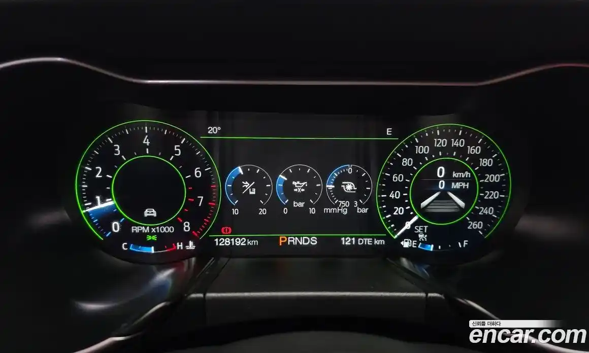 Ford Mustang 2019 2.3 автомат (гидро), фото 11
