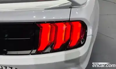 Ford Mustang 2019 2.3 автомат (гидро), миниатюра 9