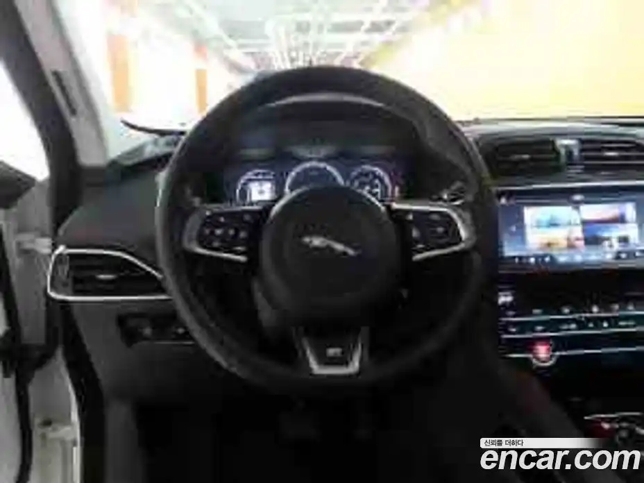 Jaguar F-Pace 2016 3.0 гидро, фото 6