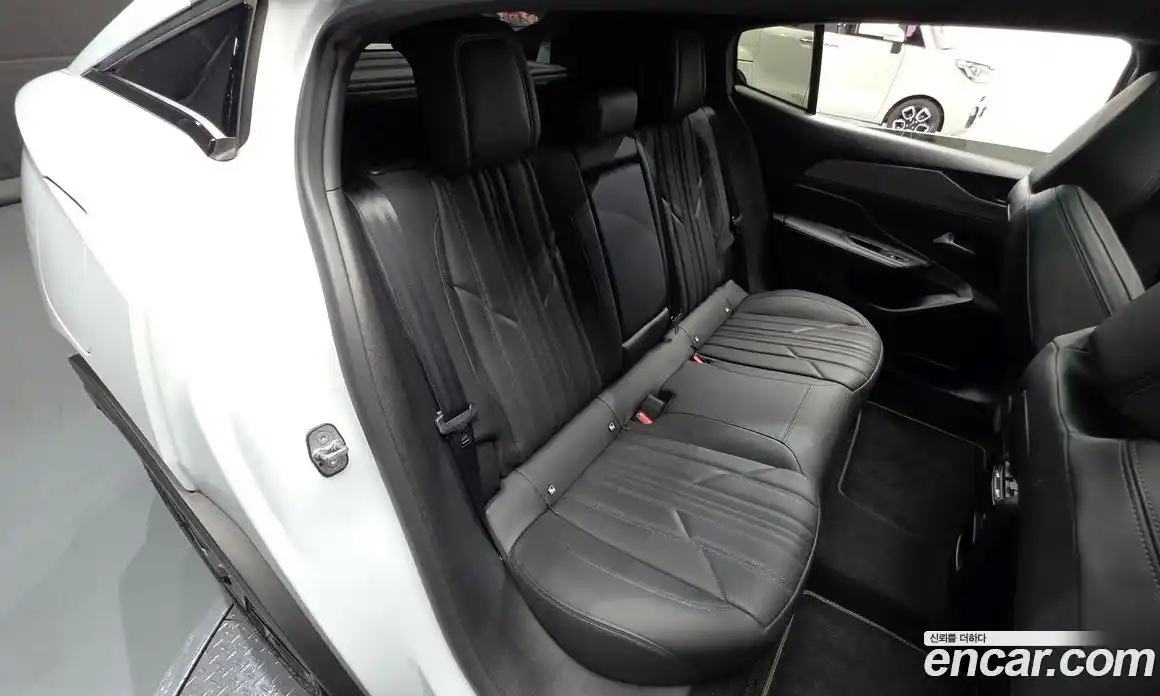 Peugeot 408 2024 1.2 автомат (гидро), фото 16