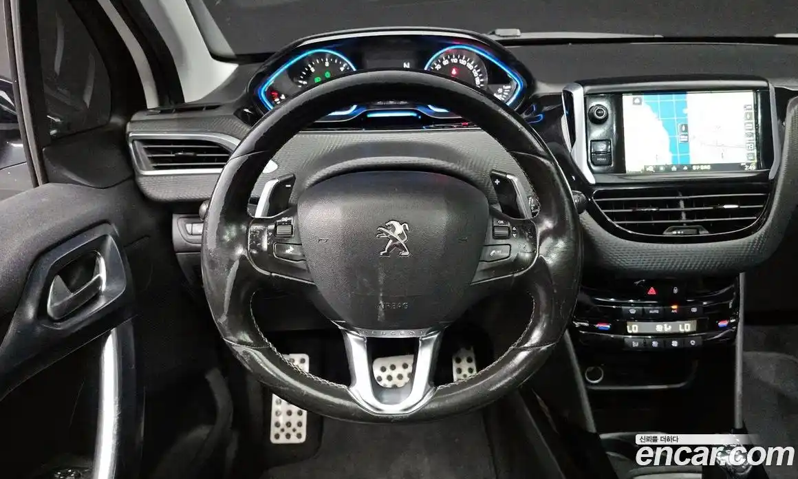 Peugeot 2008 2015 1.6 автомат (гидро), фото 13