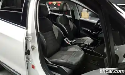 Peugeot 2008 2015 1.6 автомат (гидро), миниатюра 10