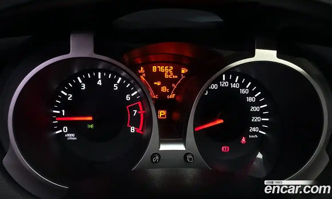 Nissan Juke 2016 1.6 гидро, фото 8