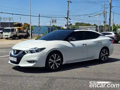 Nissan Maxima