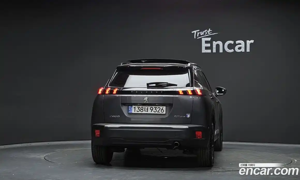 Peugeot 2008 2020 1.5 автомат (гидро), фото 4