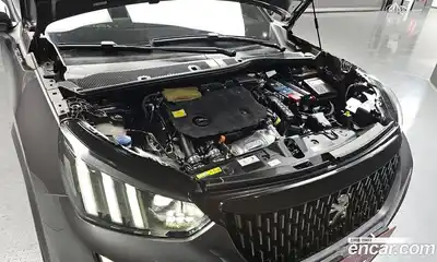 Peugeot 2008 2020 1.5 автомат (гидро), миниатюра 6