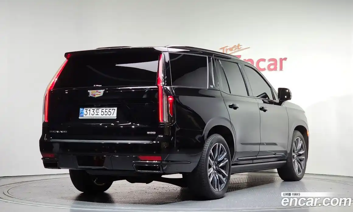 Cadillac Escalade 2022 6.2 гидро, фото 2