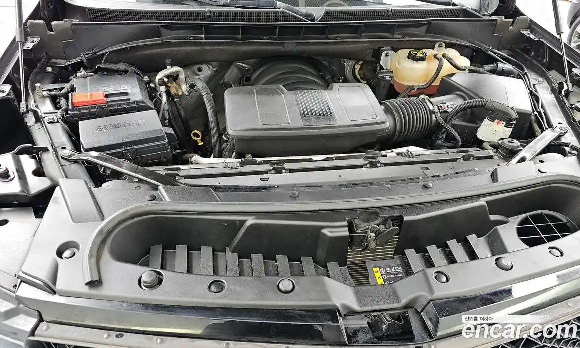 Cadillac Escalade 2022 6.2 гидро, фото 6