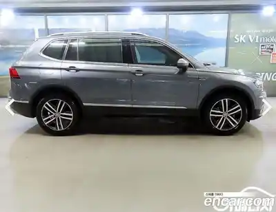 Volkswagen Tiguan 2018 2.0 автомат (гидро), миниатюра 3