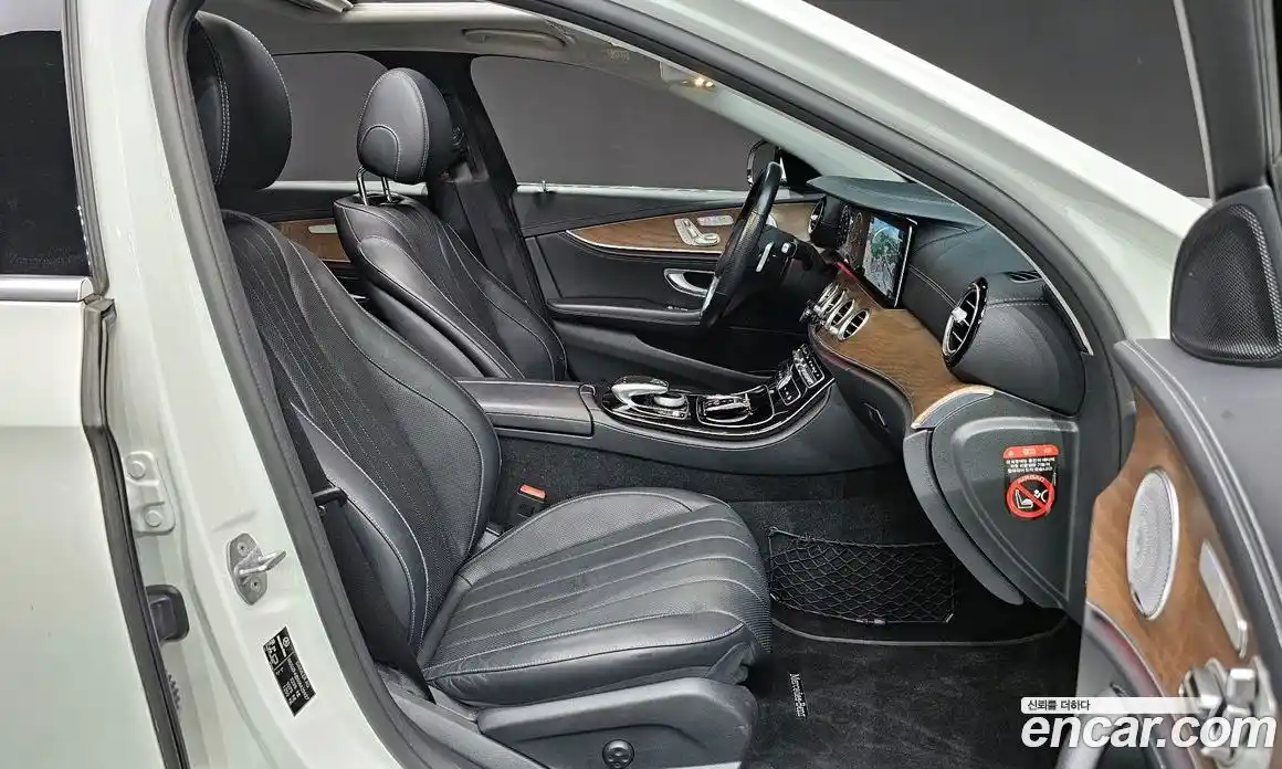Mercedes-Benz E-Class 2018 2.0 автомат (гидро), фото 18