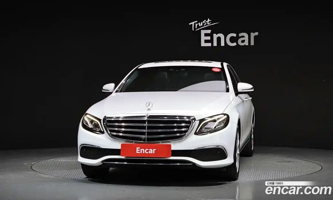 Mercedes-Benz E-Class 2018 2.0 автомат (гидро), фото 3