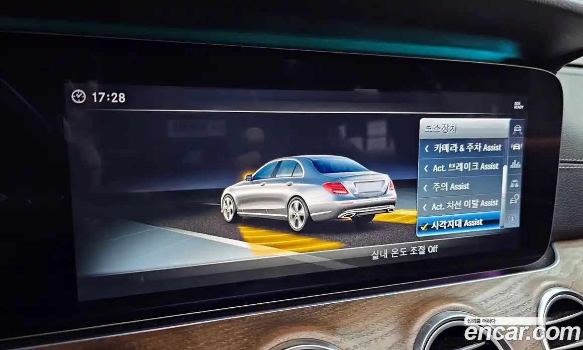 Mercedes-Benz E-Class 2018 2.0 автомат (гидро), фото 32