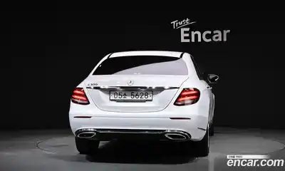 Mercedes-Benz E-Class 2018 2.0 автомат (гидро), миниатюра 4