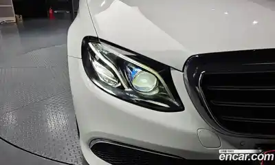 Mercedes-Benz E-Class 2018 2.0 автомат (гидро), миниатюра 8